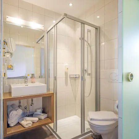 Resort Neusacher Moser 3*