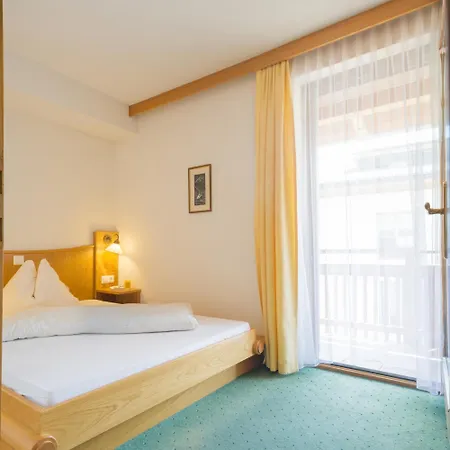 Resort Neusacher Moser 3*