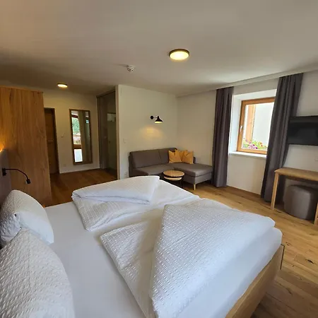 Semesteranläggning (resort) Neusacher Moser 3*