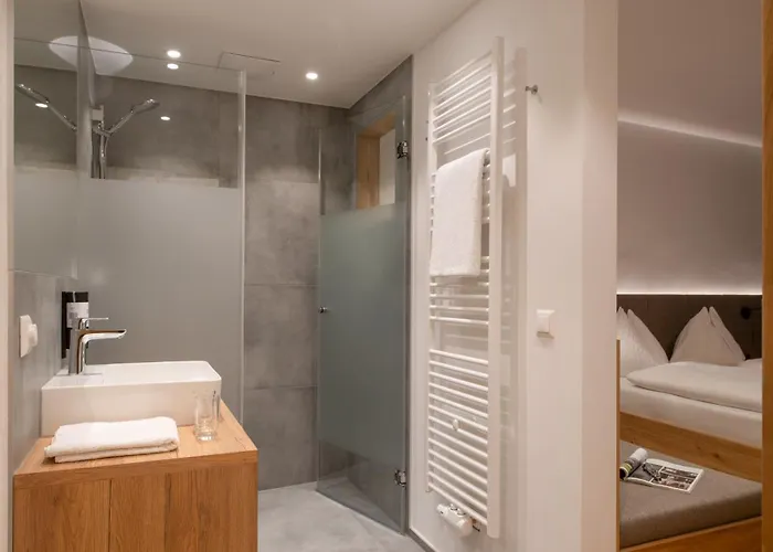 Resort Neusacher Moser 3*