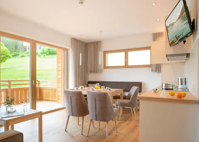 Resort Neusacher Moser 3*